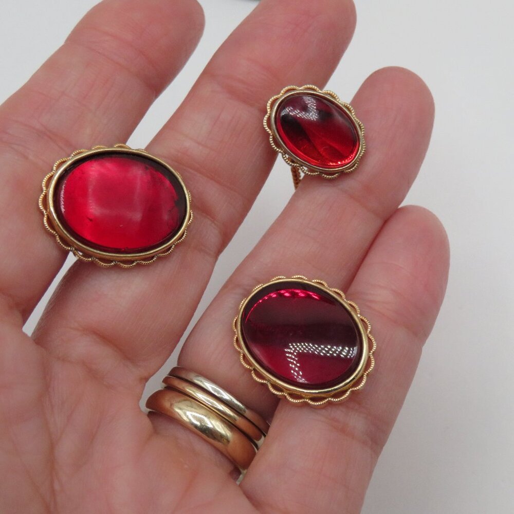 Krementz Vintage Cuff Links and Tie Tac Gold Tone Red Gem